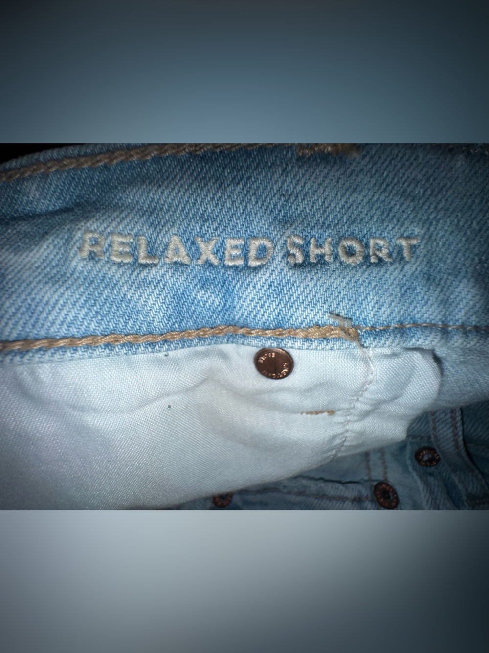 American Eagle Outfitters Relxed Fit Light Wash Distressed Denim Cutoff Shorts - Picture 4 of 12